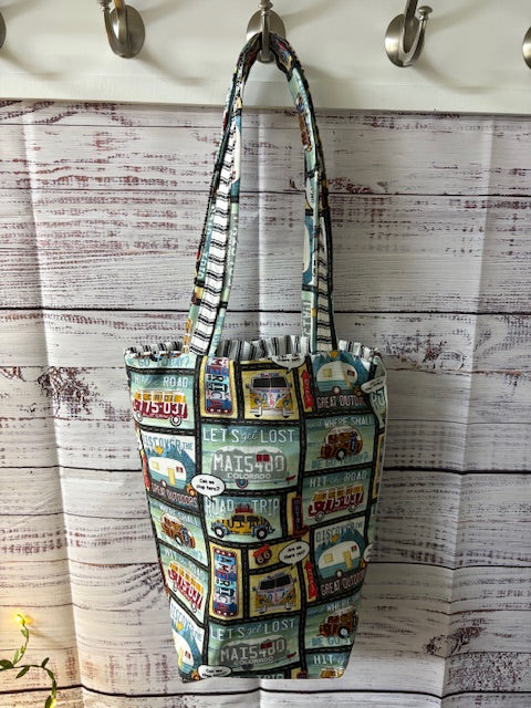 Travel theme tote bag