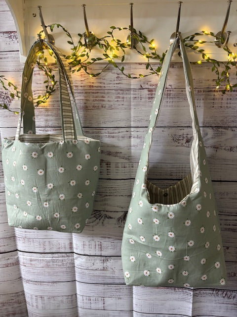 White Daisy Hobo Bag