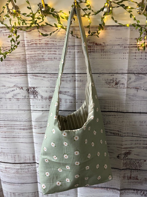 White Daisy Hobo Bag